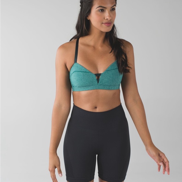 💚 Lululemon Anahatasana Bra size 8 - rare! - Picture 3 of 8
